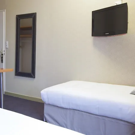 Hotel Logis Duquesne Nantes