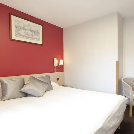 Hotel Logis Duquesne