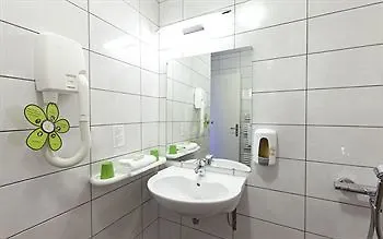 Hotel Logis Duquesne Nantes